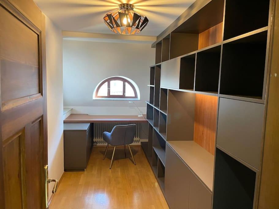 Verwunsches Haus Mit Parkplatz In Bester Lage مارك كليبرغ المظهر الخارجي الصورة